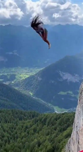 Perfect Slide Drop Turns Into a Insane Rebound