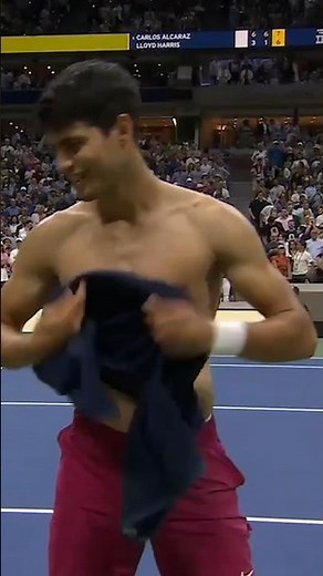 Shirtless Alcaraz gets crowd going WILD! 😂