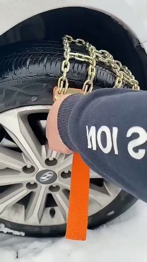 Tutorial_on_how_to_install_car_anti-skid_chains_CarAnti-skidChains(720p)#viralvideo#viralvideo | Car Satisfying