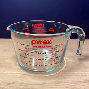 Vintage Pyrex Glass Measuring Cup: 4-cup With Red Markings - Etsy