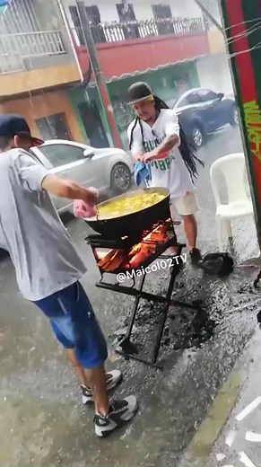 Cuando no me dan comida.. nooooo manolito 😅