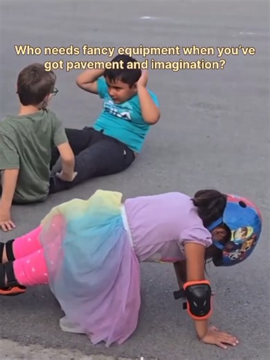 Street games > screen games — all you need is pavement, imagination, and a whole lot of laughter 🤸‍♂️💫 #KidsBeingKids #StreetFun #PlaytimeMagic #ChildhoodUnfiltered #OutdoorAdventures