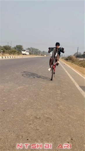 🥹ek Chhota Mota creator hun #short #subcribe #wheele #cyclerider #stunts #mtblife #youtubers #viral