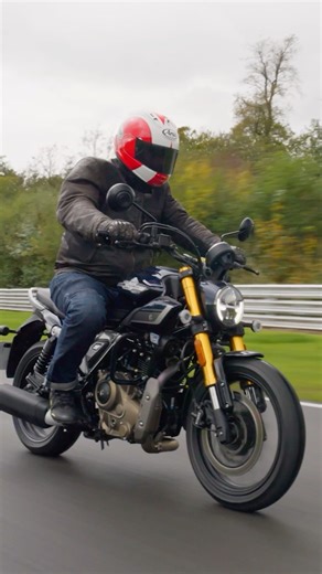 4.6K views · 14 reactions | Hero MotoCorp have landed in the UK!  Hero might rule the roads in India, but now they’re taking on Europe with the brand-new Hunk 440. ️ It’s bold, it’s sharp, and it’s priced to impress… but how does it ride? 樂 Phil West takes it for a spin in our latest YouTube video and review.  Link in comments  #CaroleNashinsidebikes #HunkHero440 #HeroMotoCorp #motorcycle #motorbike | Carole Nash insidebikes | Facebook