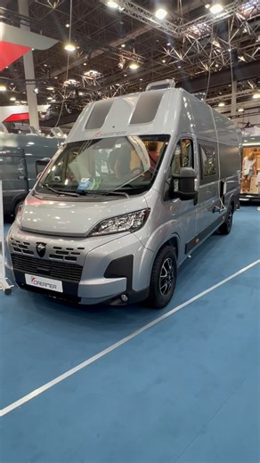 Dreamer Camper Five . 636 x 205 x 288 cm 3500 kg (3055 kg in ordine di marcia) 5 posti 💺 5 posti letto 🛏️ Prezzo a partire da: 64.100 € . #camper #camperonline #reisemobil #husbil #urlaub #campingcar #dreamer #van #furgo #karavan #vanlife #campervan #kastenwagen | Camperonline viaggi in camper di qualità