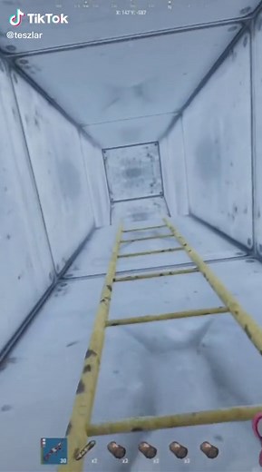 I 🫶🏻 Mp5 #freeteszlar #evadeontop #rustgame #rustconsole #rust #rusttalk #mp5