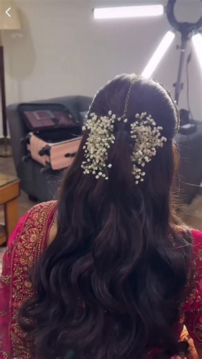 priyaa🌼 on Instagram: "Soft waves, strong bride🤍 . . . #bridal #brideoftheday #bridalgoals #hair #ncr"