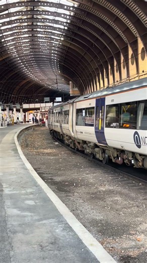 Class 170 (170457) at York station. #trains #diesellocomotive #railway #class170 #travel