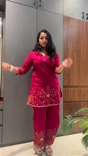 19K views · 20K reactions | Wedding Series 2 Day-4 ✨ [Bride Solo, Bride Dance, Wedding Choreography, Wedding Choreographer, Wedding Dance, Indian Wedding, Sangeet Choreographer, Sangeet Choreography, Sangeet Dance, Online & Offline Classes] #bridesolo #bridedance #weddingchoreography #weddingchoreographer #sangeetdance #sangeetchoreography #sangeetchoreographer #indianwedding #trending #dancereels #choreographer #youaremysoniya #swirlwithshivani | SWS Dance Studio | Facebook