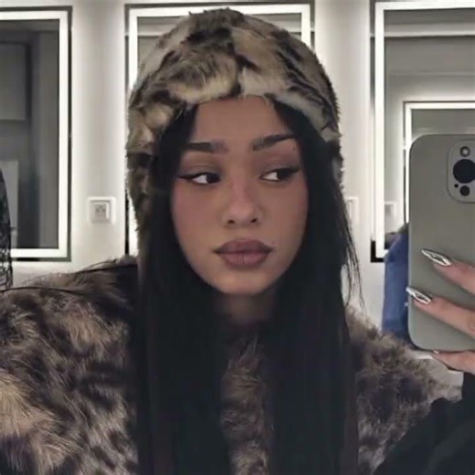 I hope she sees this #music #meretmanon#manon#katseye