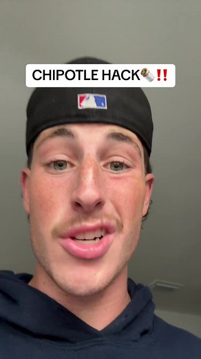 THE BEST WAY TO EAT CHIPOTLE, HANDS DOWN‼️ #chipotle #fyp | Chipotle Hacks