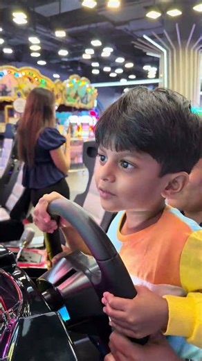 Twin Showdown! Air Hockey Battle in the Game Zone 🏒🔥 #game #twins #fun #funforkids