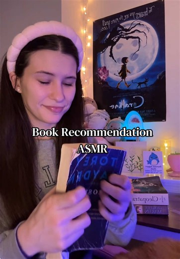 What’s your favorite book? #tiktoklearningcampaign #bookrcommendations #asmr #tingles #booktok
