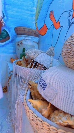 It's Monday it's new week Good thing shall locate you today What so ever you lay hand upon today shall prosper Eledumare open new door for you today AJE Olokun oguguniso,oniso iboji Aje alaso ala funfun gboooooo Aje ko sare tete wa je wa Awa oni se eru AJE l'ose yi ooo Ta ba ti nnawo a ma ri mu Ta ba ti nla enu a ma ri pe Aje ko je wa ni gbogbo ona Ose yi a san wa oooo A oni ba ode pade A oni jade le iku lowo Ayunlo ayunbo ni owo nyun enu Ina ogo wa koni ku ASE NTEDUMARE ONFA KO FA IRE AJE WA FU