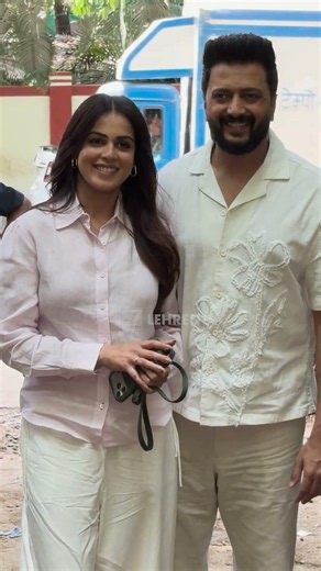 Bollywood's Adorable Duo Riteish Deshmukh & Genelia D'Souza Spotted In Bandra #riteish #genelia