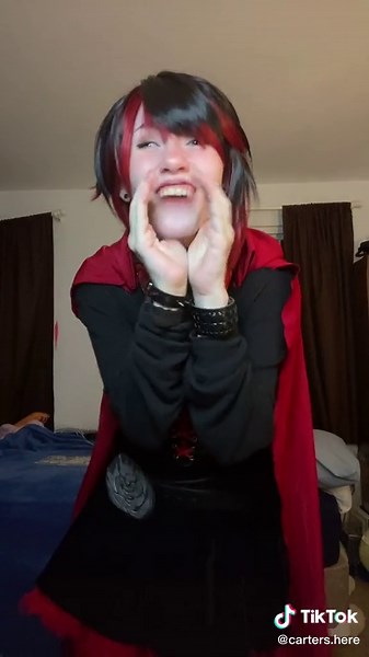 La escena perfecta de Ruby Rose en RWBY