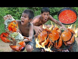 Primitive technology - Crab cooking on the rock eating