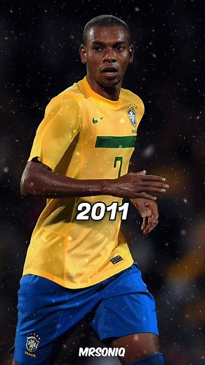 Fernandinho - The end of a beautiful career 😥 #Fernandinho #goals #ManchesterCity #soccer #skills #club #ballondor #football | MrSoniq