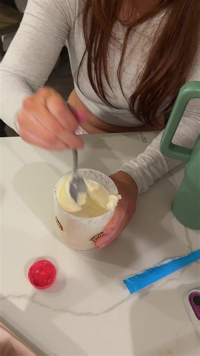 Bored at work so here’s a milkshake tutorial | Milk Shake