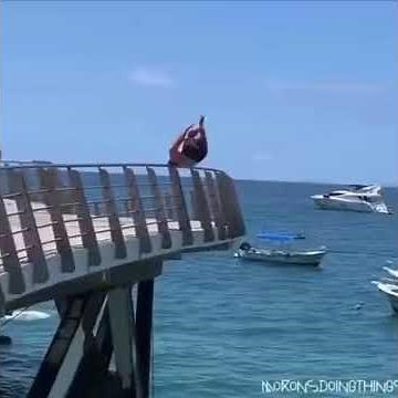 Guy hits his head while jumping meme