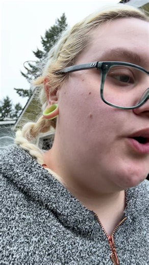 Strawbs (@strawberryshortcakkes)’s videos with original sound - Strawbs