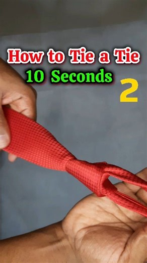 How to Tie a Tie in 10 Seconds👔 #fashion #howtotieatie #tutorial | Easy Tips Tech