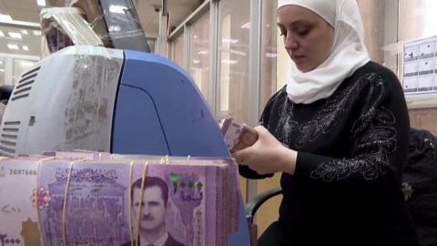 Syria to revalue currency, dropping two zeros, sources say