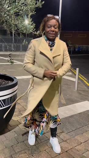 25K reactions · 124 shares | Kaba bukebi 來, My culture said: In Europe, cover everything. So here I am jeans under, long dress over, jacket on top…Looking like a holy lasagna. Muluba approved!藍#funpurposesonly #happyweekend | Tabita Nseka | Facebook