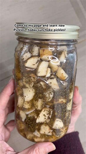 Simple and Delicious Sunchoke pickles!!