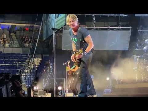 Keith Urban - Long Hot Summer - 10/17/2025