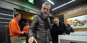 Amazon, King of Online Retail, Can’t Seem to Make Its Physical Stores Work