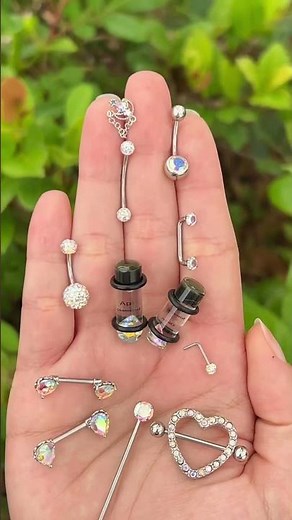 Color of the Month 💎 Body Jewelry & Piercing Styles #BodyJewelry #ClearJewelry #PiercingStyle