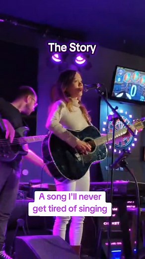 This song shaped the way I learned guitar and the way I write. I’ll never get tired of singing “The Story.” Brandi Carlile forever. 💙 Musicians in Marseille — come jam with us! 📍 The Metropolitan Pub 📅 Every Thursday ⏱️ 9pm → Midnight #TheStory #BrandiCarlile #CoverSong #OpenMicMarseille #LiveMusicFrance #SingerSongwriter | Margot Brunet