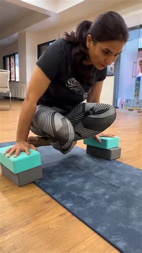 Chandan Jha on Instagram: "Struggling to lift in Padmatolasana? It’s not strength — it’s alignment. . . Padmatolasana (Lotus Lift Pose) is more than an arm balance — it’s a test of core engagement, shoulder stability, hip mobility, and breath control 🧘‍♂️✨ In this tutorial, I break down: ✔ Correct Lotus setup (Padmasana) ✔ Shoulder depression & arm push ✔ Core activation for lift ✔ Common mistakes to avoid Practice patiently, build strength gradually, and let the lift happen naturally — not by 
