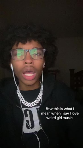 Exploring Penelope Scott's Unique Weird Girl Music