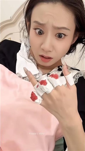 Best Friend PRANK: Fake Fingers Made From Snacks!