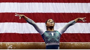 Simone Biles makes history with balance beam dismount