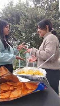 Rock paper scissors show 🍝🤭