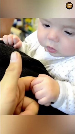 Palmar Grasp Reflex explained | #shorts