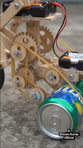 mini electric cycle project amde by colddrink can 😳 #viral #treding #electrical #engineering #iti