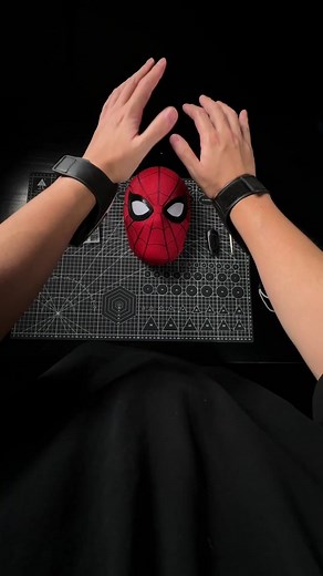 In case we can swing at night🕸 #spiderman #spidermanmask #webshooter #spidermannowayhome #peterparker #marvel #foryou