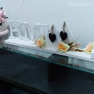 Uno splendido centrotavola fatto a mano per abbellire il tavolo o l'ingresso di casa! ❤️🌸🏠 | Creativo