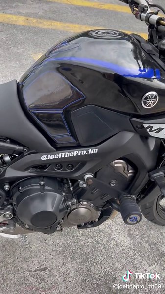 Sonido de la Yamaha MT-09 con Escape Akrapovic