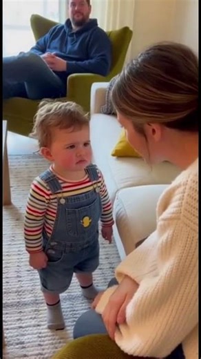 Funny Toddler Tells Mom “Relax!” — Dad Can’t Stop Laughing 😂