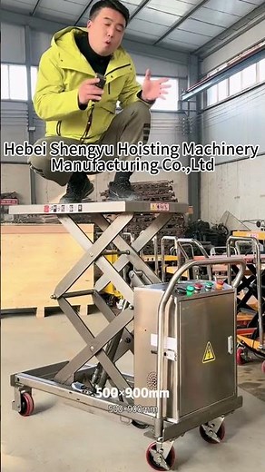 Stainless steel electric lifting platform truck, electric lifting operation is simple.