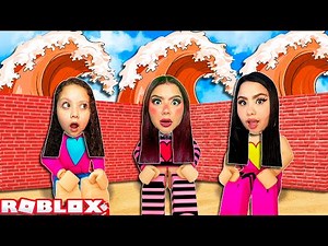 BUILD FAST TO SURVIVE THE LAVA TSUNAMI in ROBLOX!