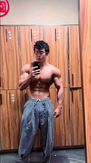 Muscle Boy 肌肉男孩