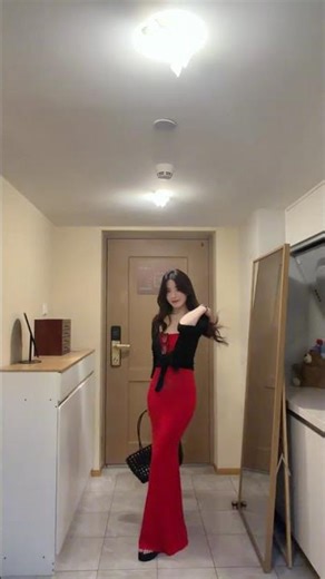 Title: Elegant Red Knitted Cardigan: Korean Fashion Must-Have