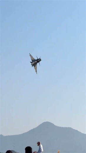 Which is superior, F16 vs F18. Comment bellow. #rcjet #rcplane #rchobby