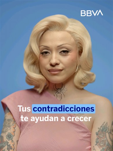 ¿Y si contradecirte fuera una señal de que estás creciendo? 🔄 @Mon Laferte cuenta que le gusta mirar atrás y descubrir que ya no piensa igual. Equivocarse, cambiar de idea y volver a elegir también forman parte de avanzar. ¿Qué pensabas hace años que hoy ves completamente distinto? #MonLaferte #Cambio #Aprendizaje #Aprendemosjuntos
